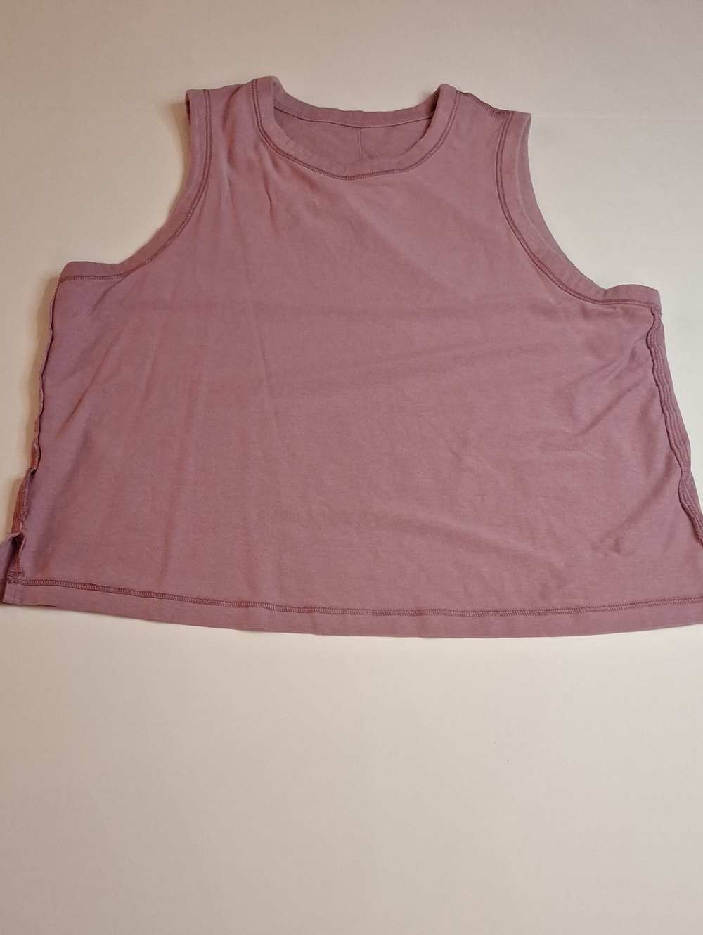 #909 Lululemon tank Approximate size 4